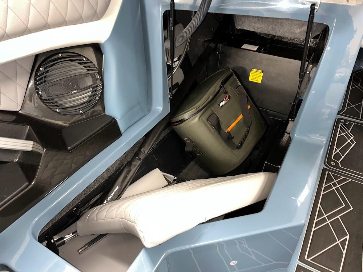 23ゆん 22929437 NEW FAN HUB - Hudson County Motors is a heavy truck